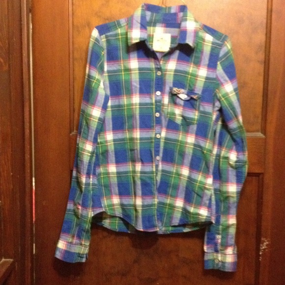 Hollister plaid button down shirt - Picture 2 of 3