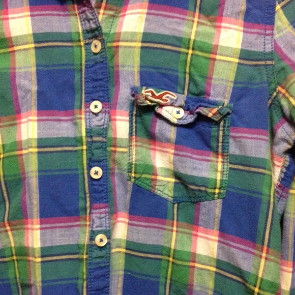 Hollister plaid button down shirt - Picture 3 of 3