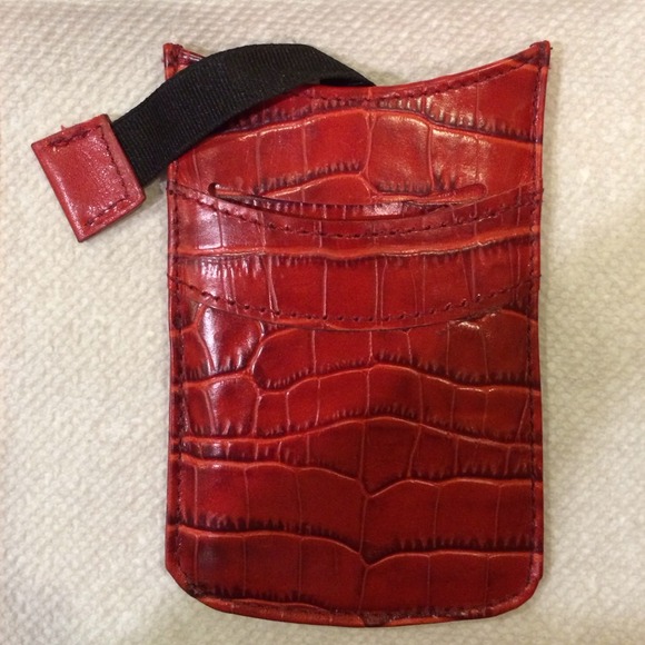 crocodile embossed red phone sleeve - Picture 1 of 4
