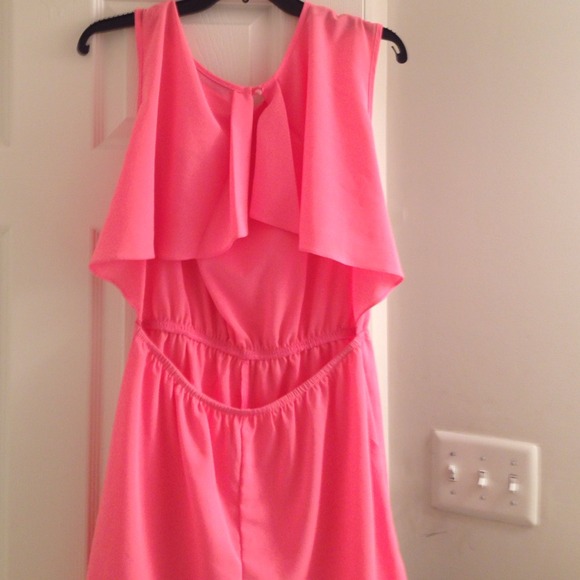 Hot pink Romper - Picture 2 of 4