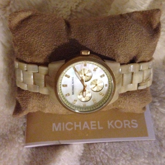 Michael kors watch - Picture 1 of 4