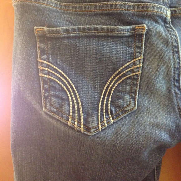 SOLD Light wash hollister skinny jeans