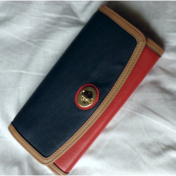 Coach leather wallet - Picture 1 of 3