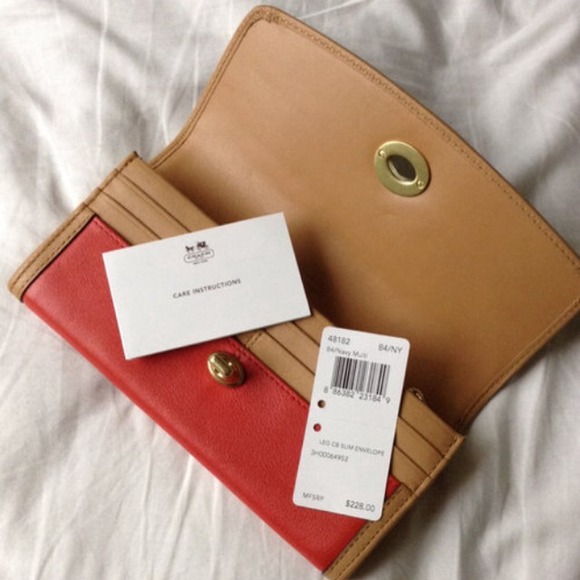 Coach leather wallet - Picture 2 of 3