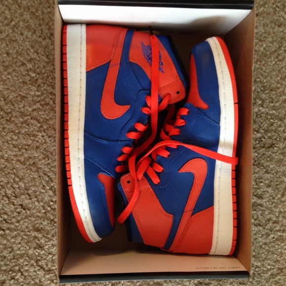 💯% Auth. Air Jordan 1 Retro "Knicks"