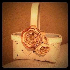 Flower girl basket
