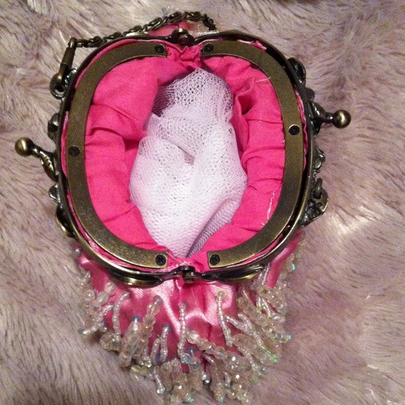 Beaded Clutch - Picture 4 of 4