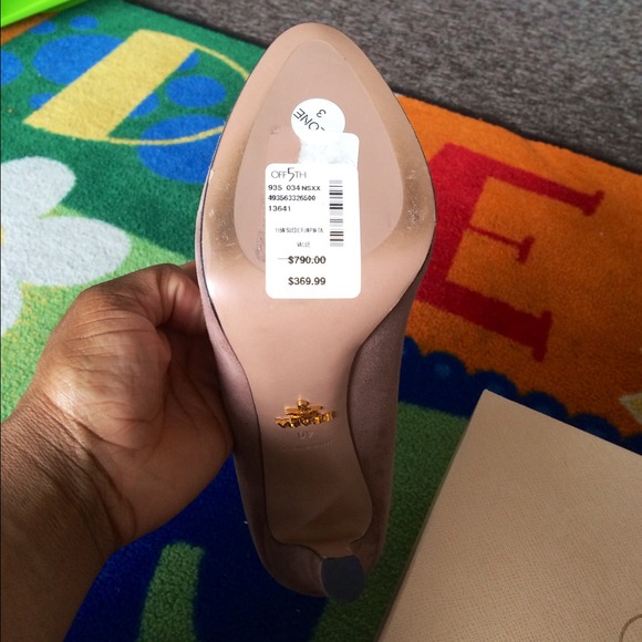 Suede Pump Prada Pump - Picture 3 of 4