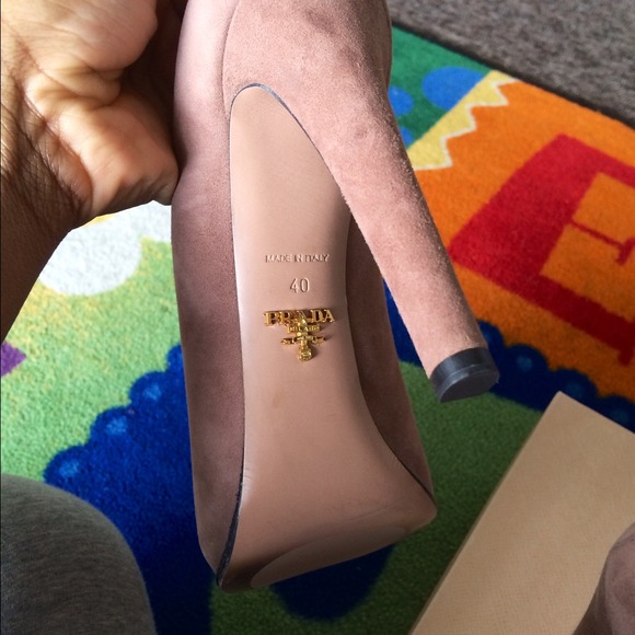 Suede Pump Prada Pump - Picture 4 of 4