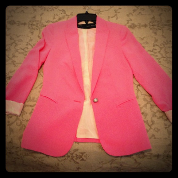 HOT PINK ZARA BLAZER!!!