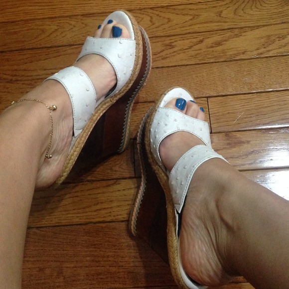 White/wood platform wedges