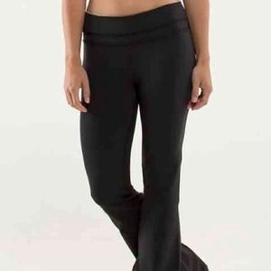 The Grooved ruffled up pants. 📌REDuCED