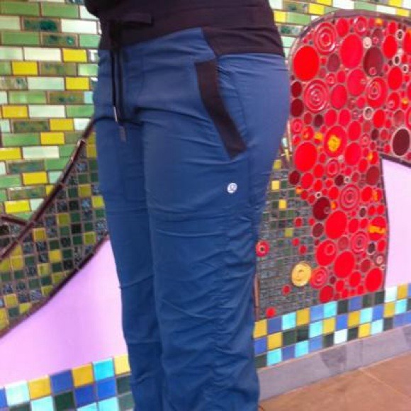🔔SOLD🔔Lululemon Lined Studio Pants