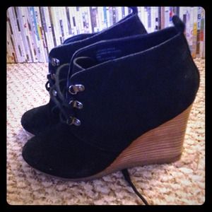 Express black booties