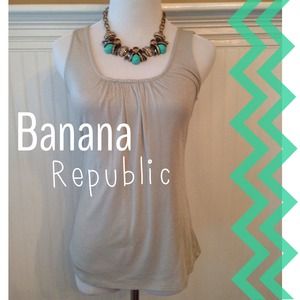 ❌Sold❌BANANA REPUBLIC pale gold tank top