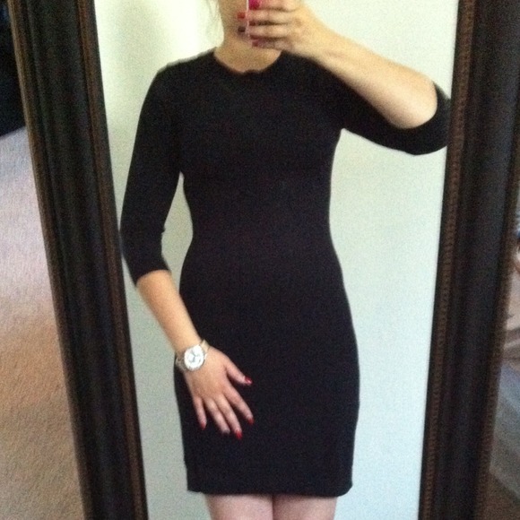 Black dress - Picture 1 of 2