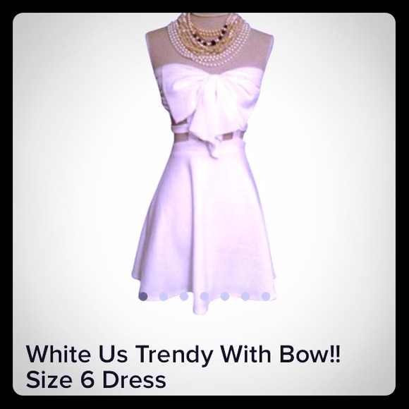 White us trendy dress with giant bow size 6!