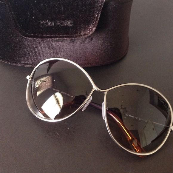 Tom Ford Iris Metal Round Frame sunglasses.
