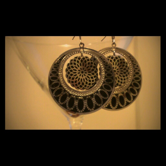 **2 for $7** Black & Silver Earrings