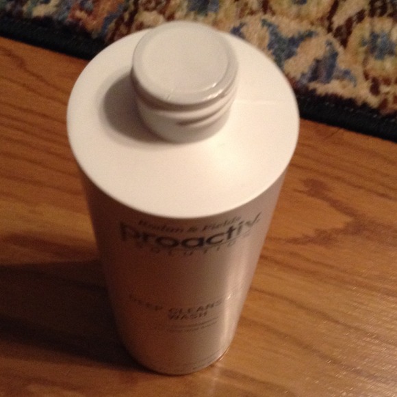 Proactive deep cleansing wash.