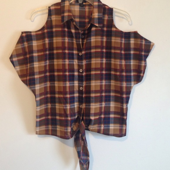 Button up - Picture 2 of 2