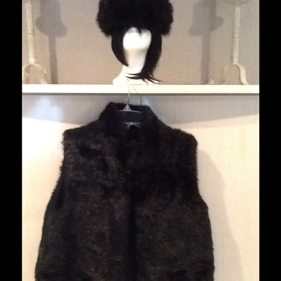 ❤️Reduced❤️Black Faux Fur w/ Matching Halo - Picture 1 of 4