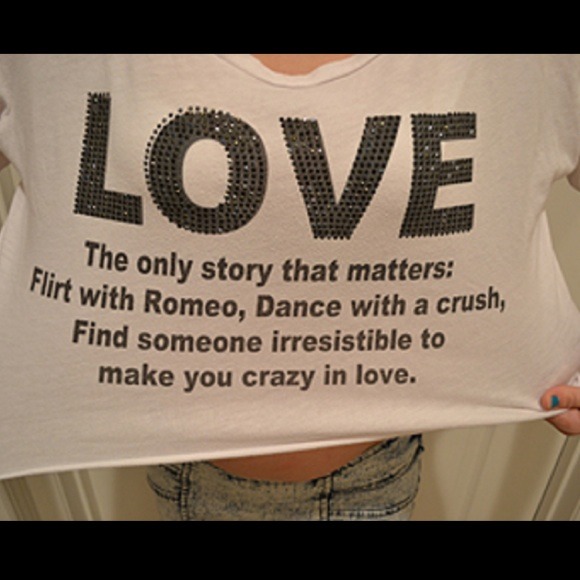 Love crop top - Picture 2 of 2