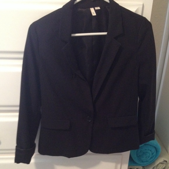 Elegant black blazer from Nordstrom