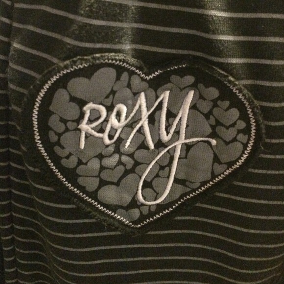 Cute black striped Roxy jacket - Picture 2 of 3