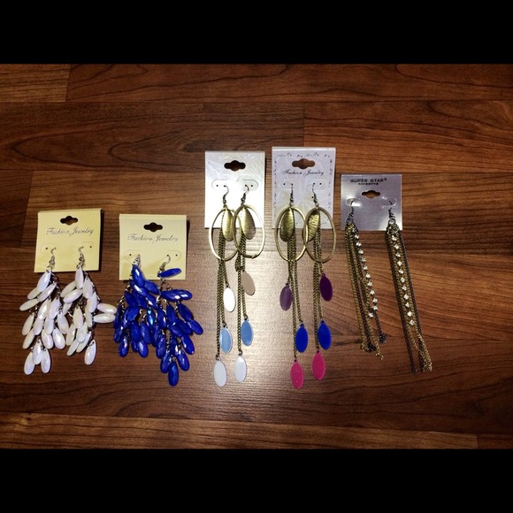 🎁🎁🎁 GWP Earrings $9Each - Picture 2 of 4