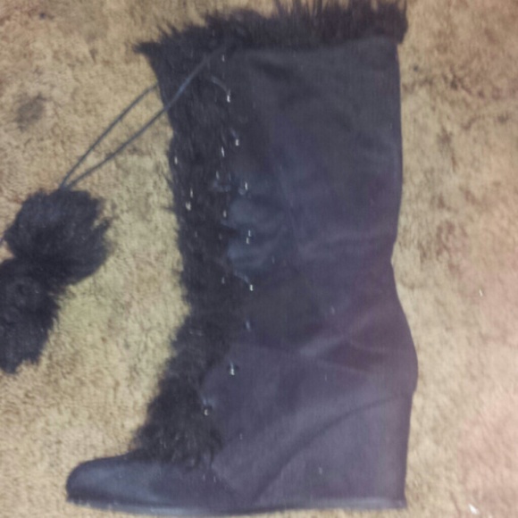 Black boots with fur all the way up and on top
