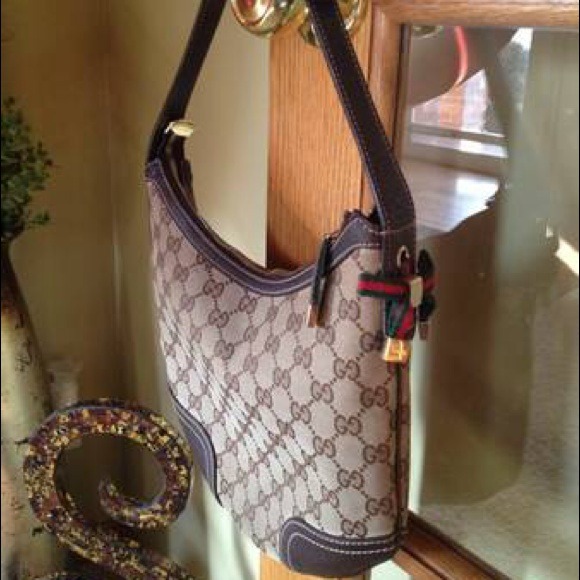 SOLD! Gucci Princy Hobo. Needs to go!! - Picture 3 of 3