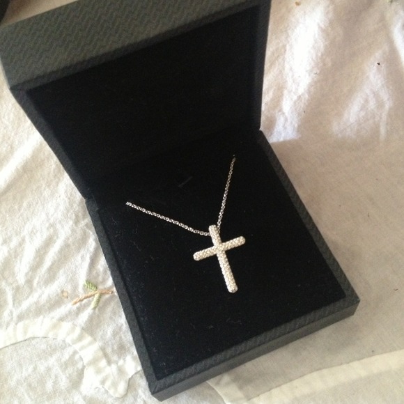 NADRI Jewelry - Stunningly beautiful crystal cross💕