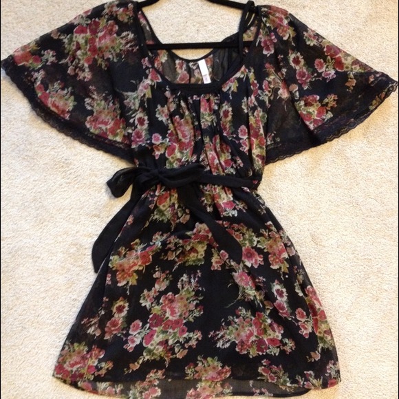 Target fun flowing dress - Picture 1 of 1