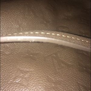 LV Additional pics of straps