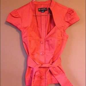 Red sharp Guess top