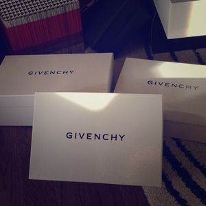 Givenchy shoes box