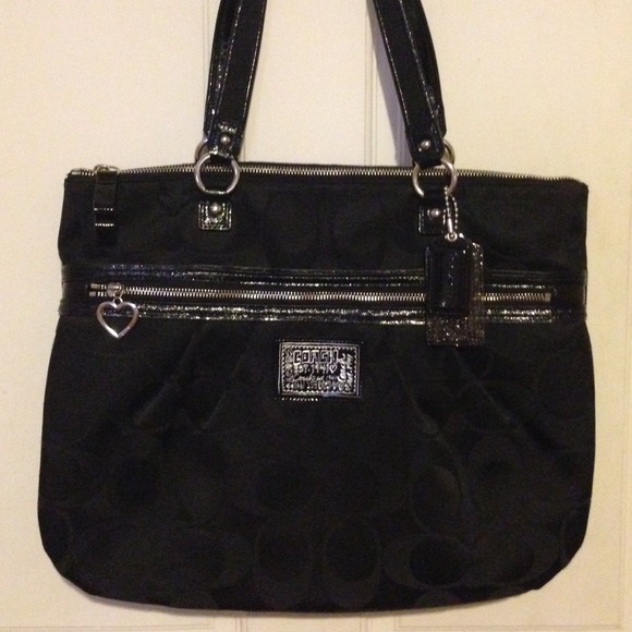 COACH BLACK TOTE 20026
