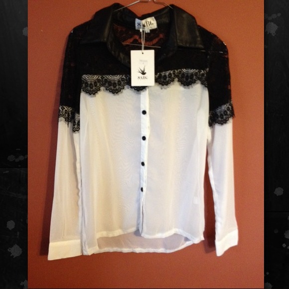 Brand new Sabo skirt white with black lace top - Picture 1 of 1