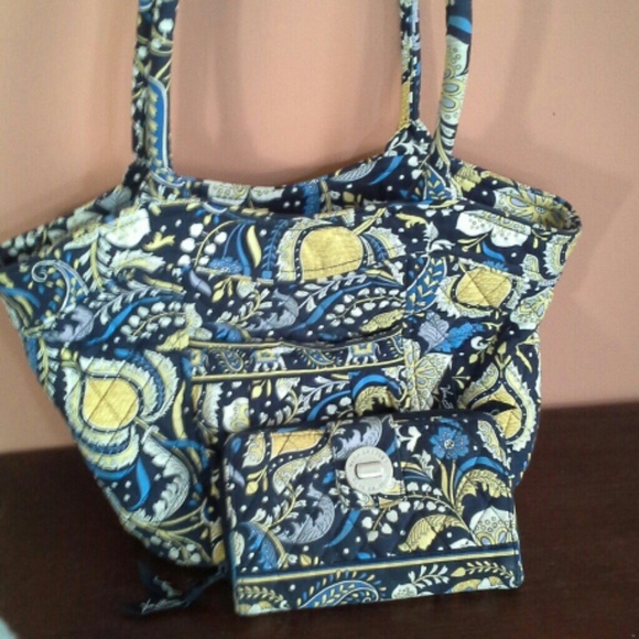 Vera Bradley purse set