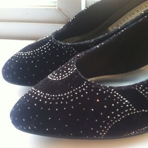 Naturalizer low heel sparkle shoes