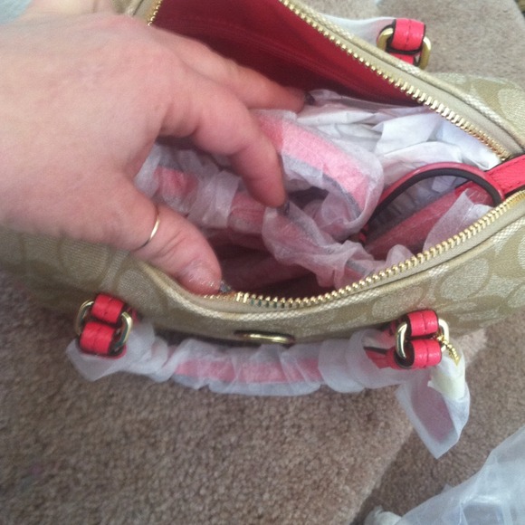 Xxxx SOLD SOLD SOLD SOLD Xxxx - Picture 3 of 3