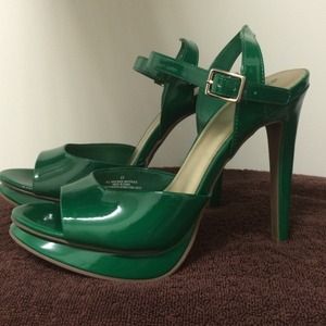 Emerald Green patent leather heels (never worn)