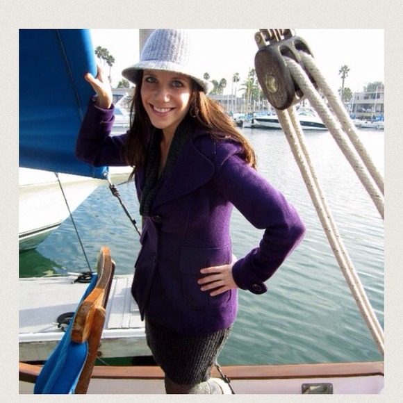 Reduced!💕Warm and Beautiful Purple Coat - Picture 2 of 2