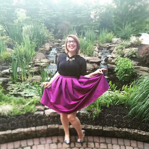 Meet your seller! 😊 - Picture 4 of 6