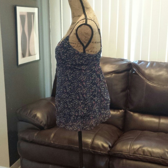 *sold in bundle* American eagle flower tank - Picture 2 of 4