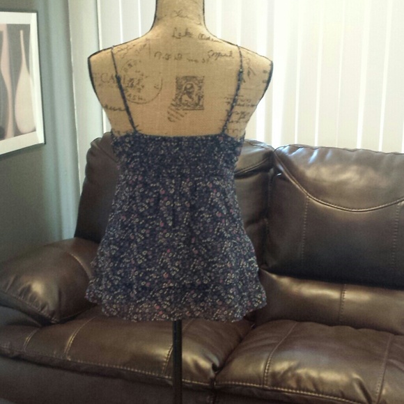 *sold in bundle* American eagle flower tank - Picture 3 of 4