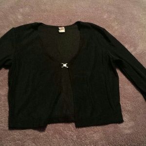 Lightweight black 3/4 length sleeve cover up