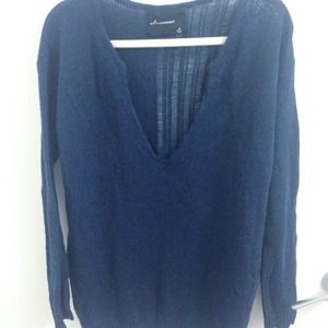 Navy knit sweater with shredded back detail