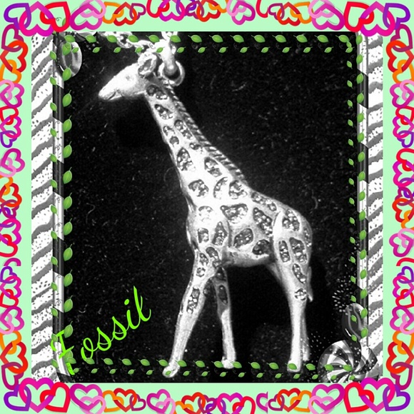 Price ✂️HP🎉 FOSSIL SILVERTONE GIRAFFE🐾  NECKLACE - Picture 3 of 7